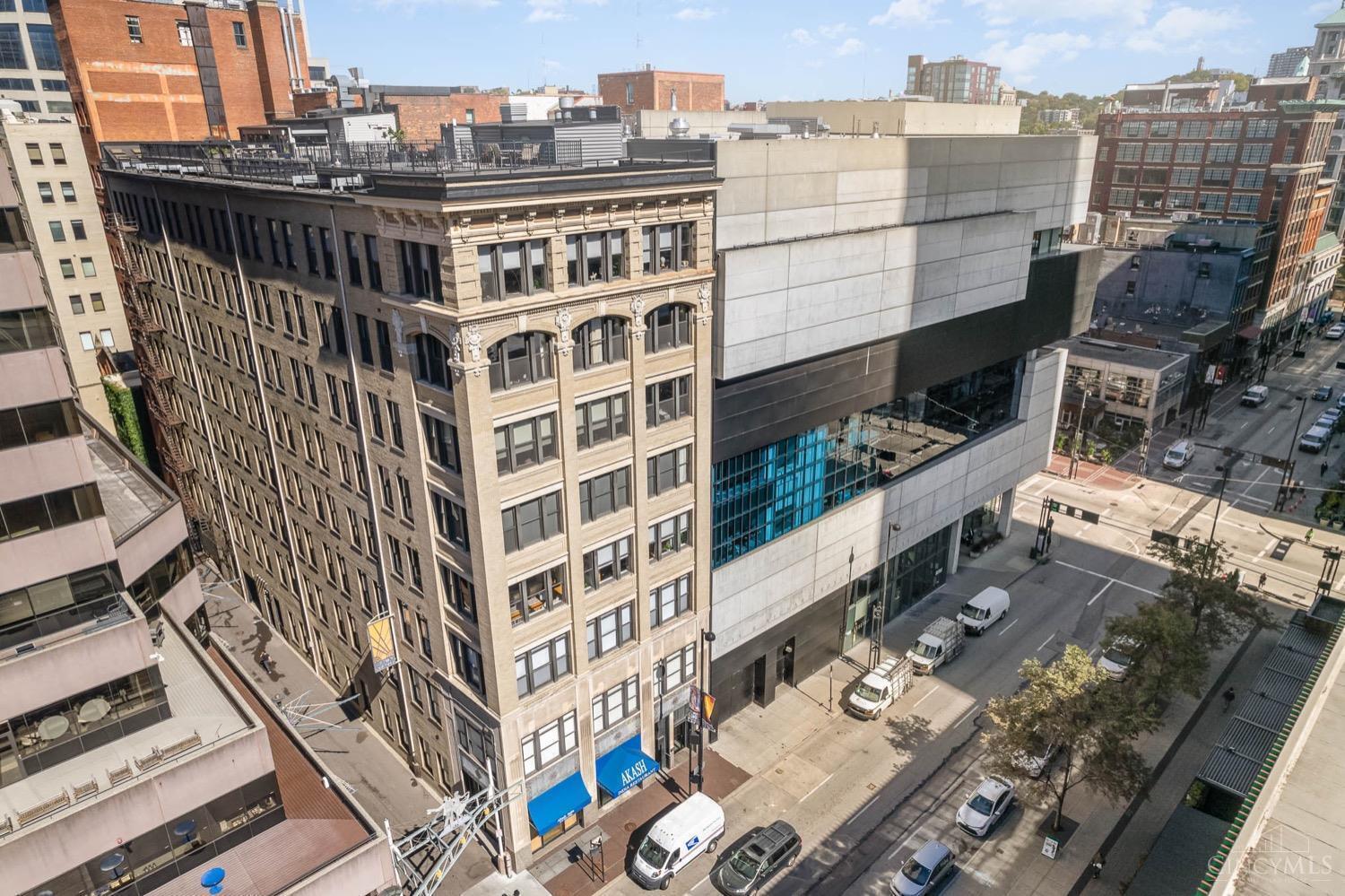 26 E Sixth Street 403