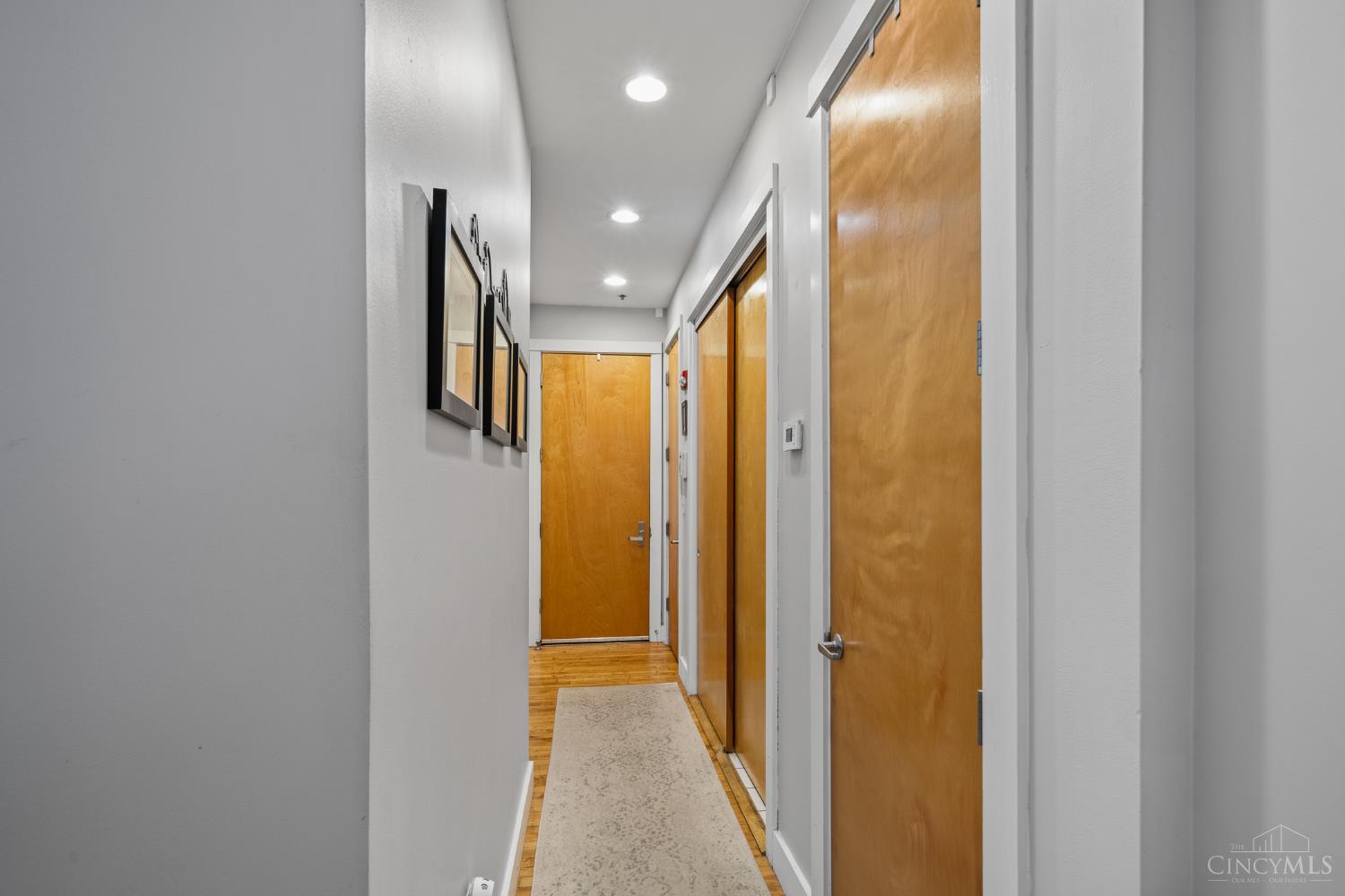 26 E Sixth Street 403