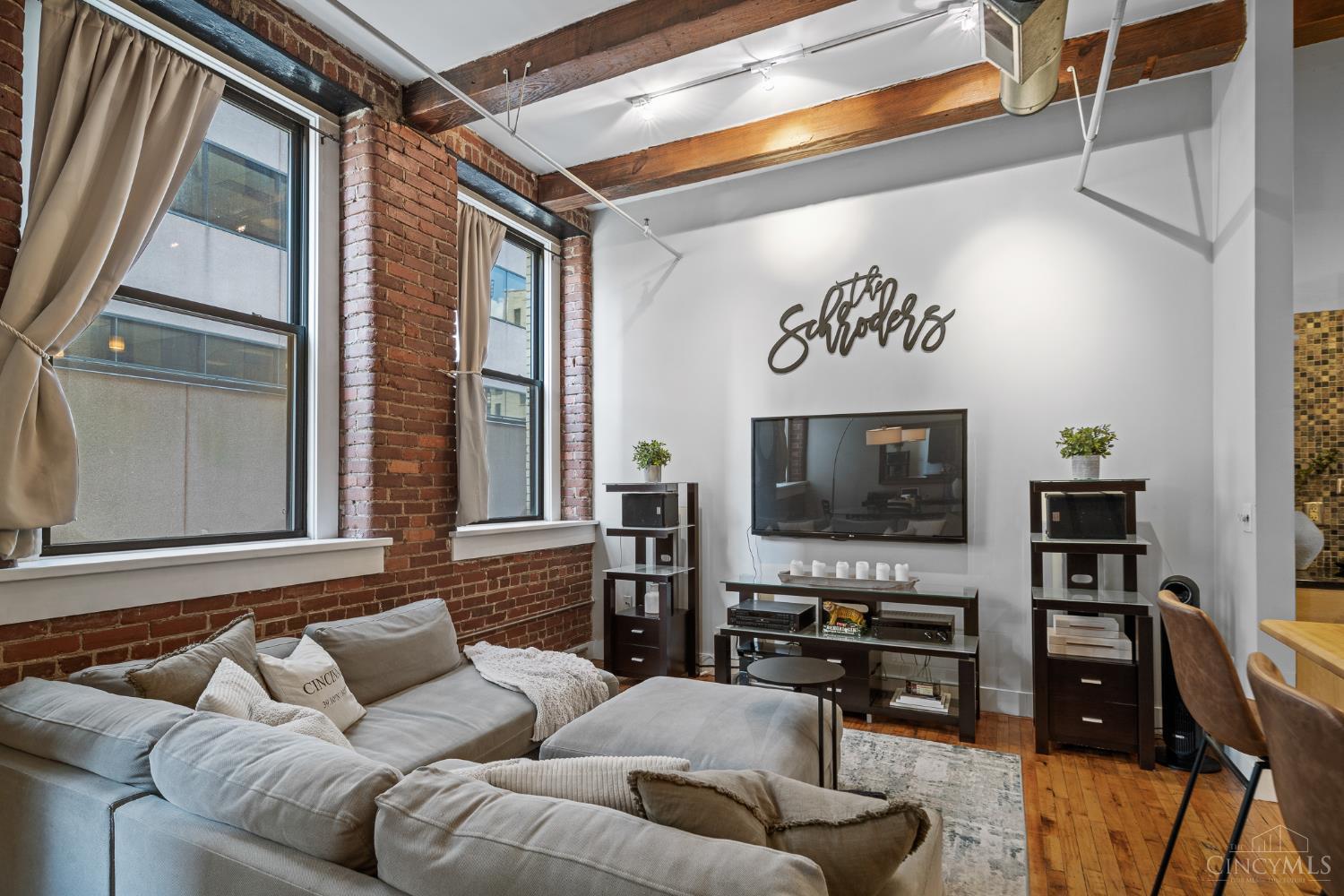 26 E Sixth Street 403