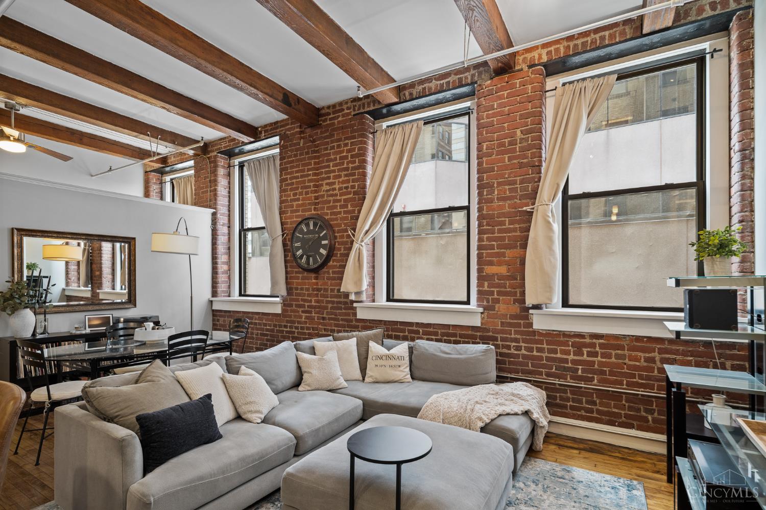 26 E Sixth Street 403