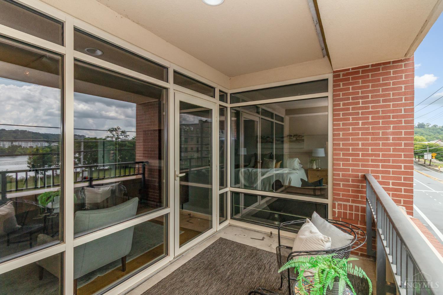 2260 Riverside Drive 206