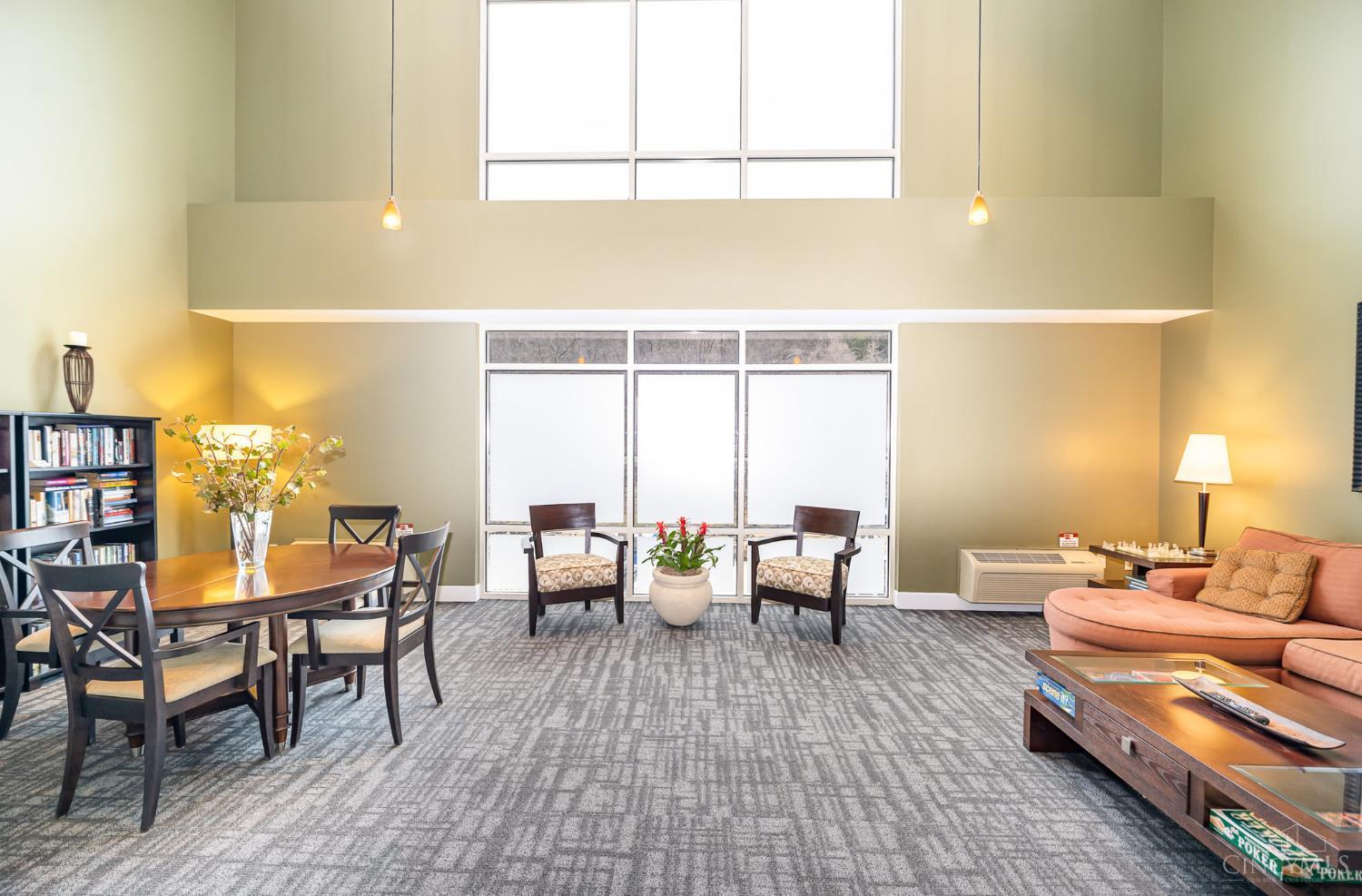 2260 Riverside Drive 206