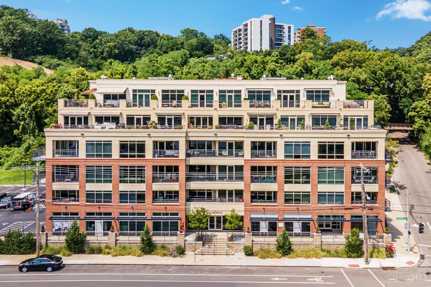 2260 Riverside Drive 206