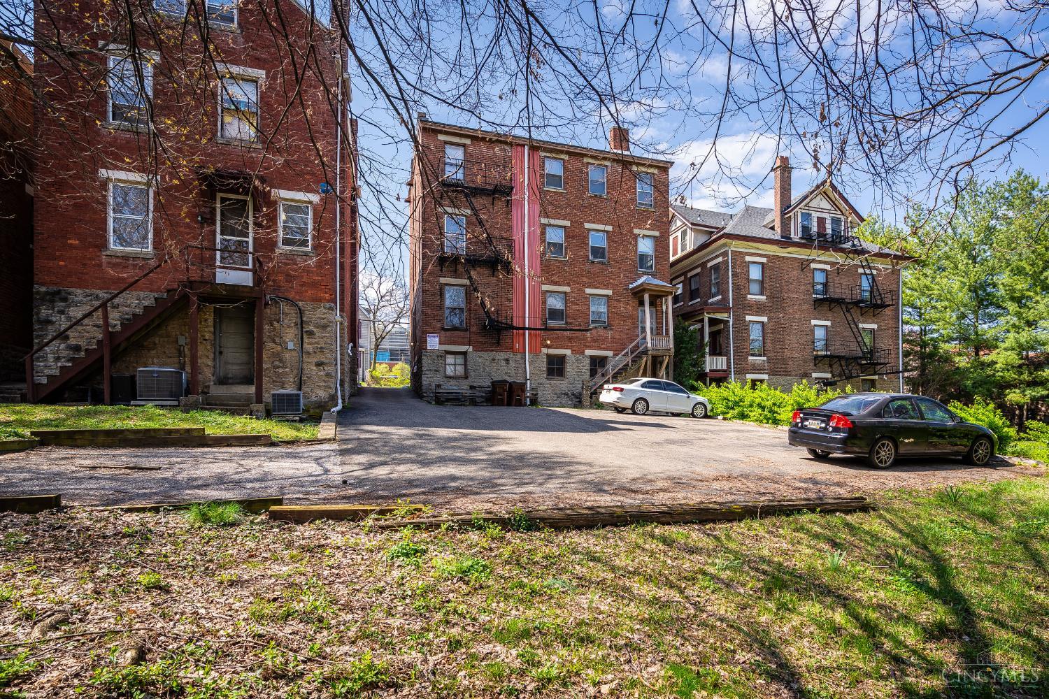 3020 Euclid Avenue