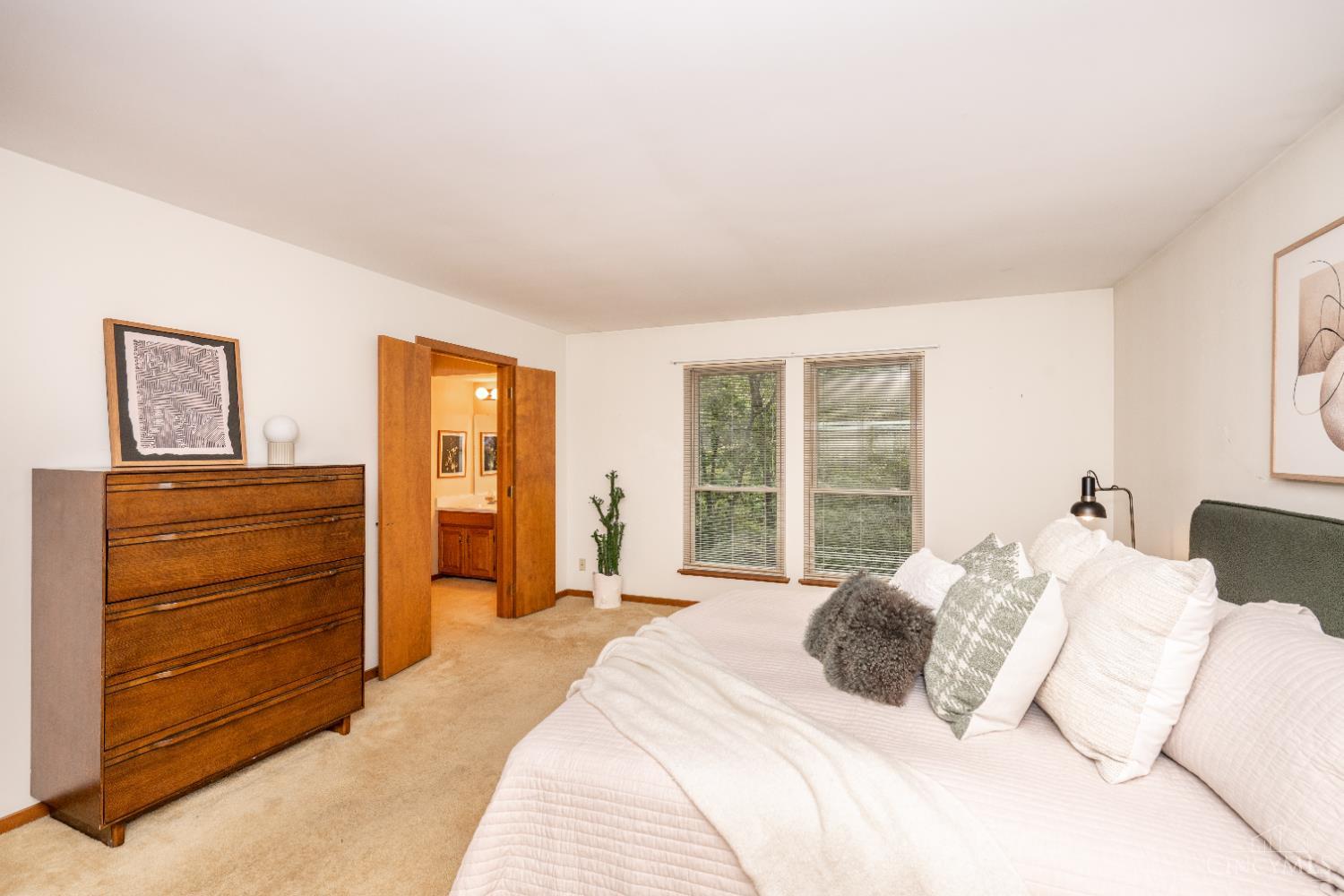 955 Woodcreek Drive