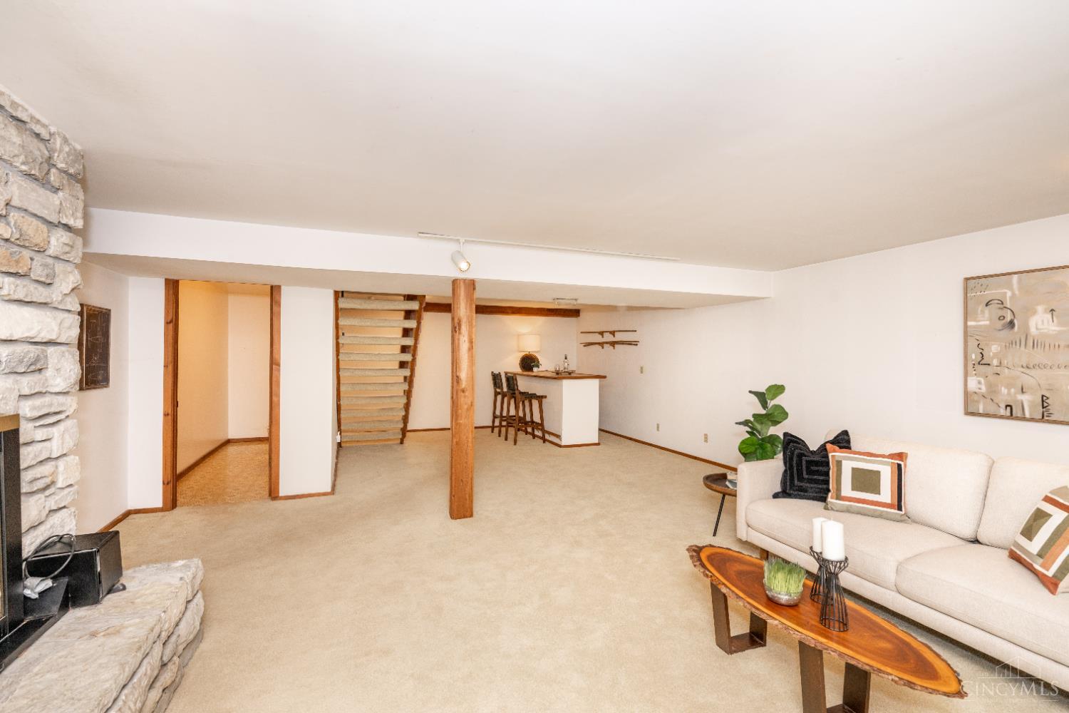 955 Woodcreek Drive