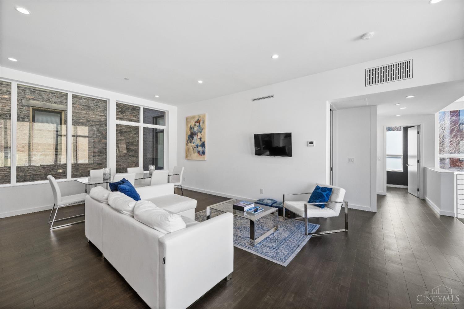 1514 Race Street 2