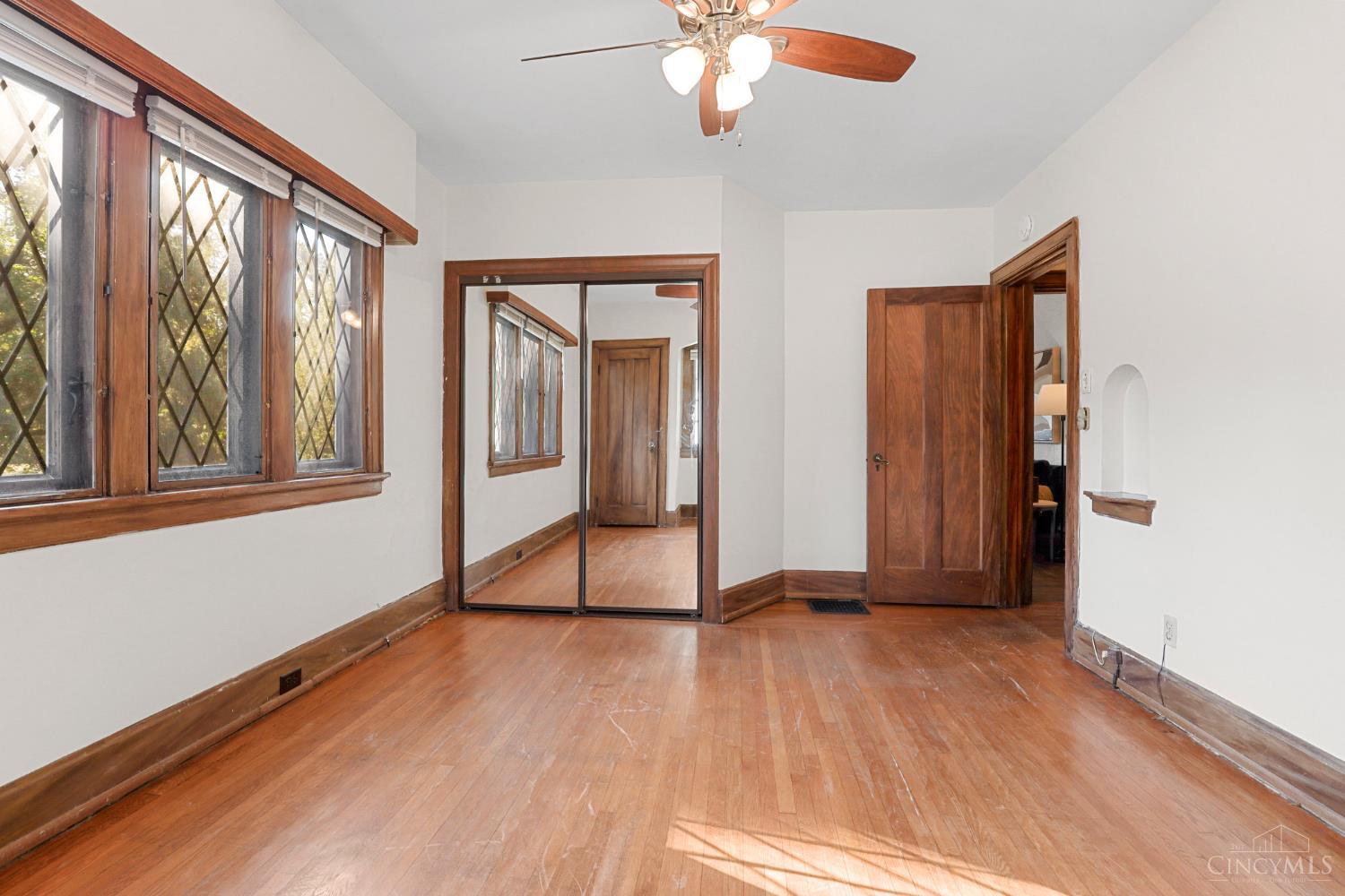 4049 Victory Parkway