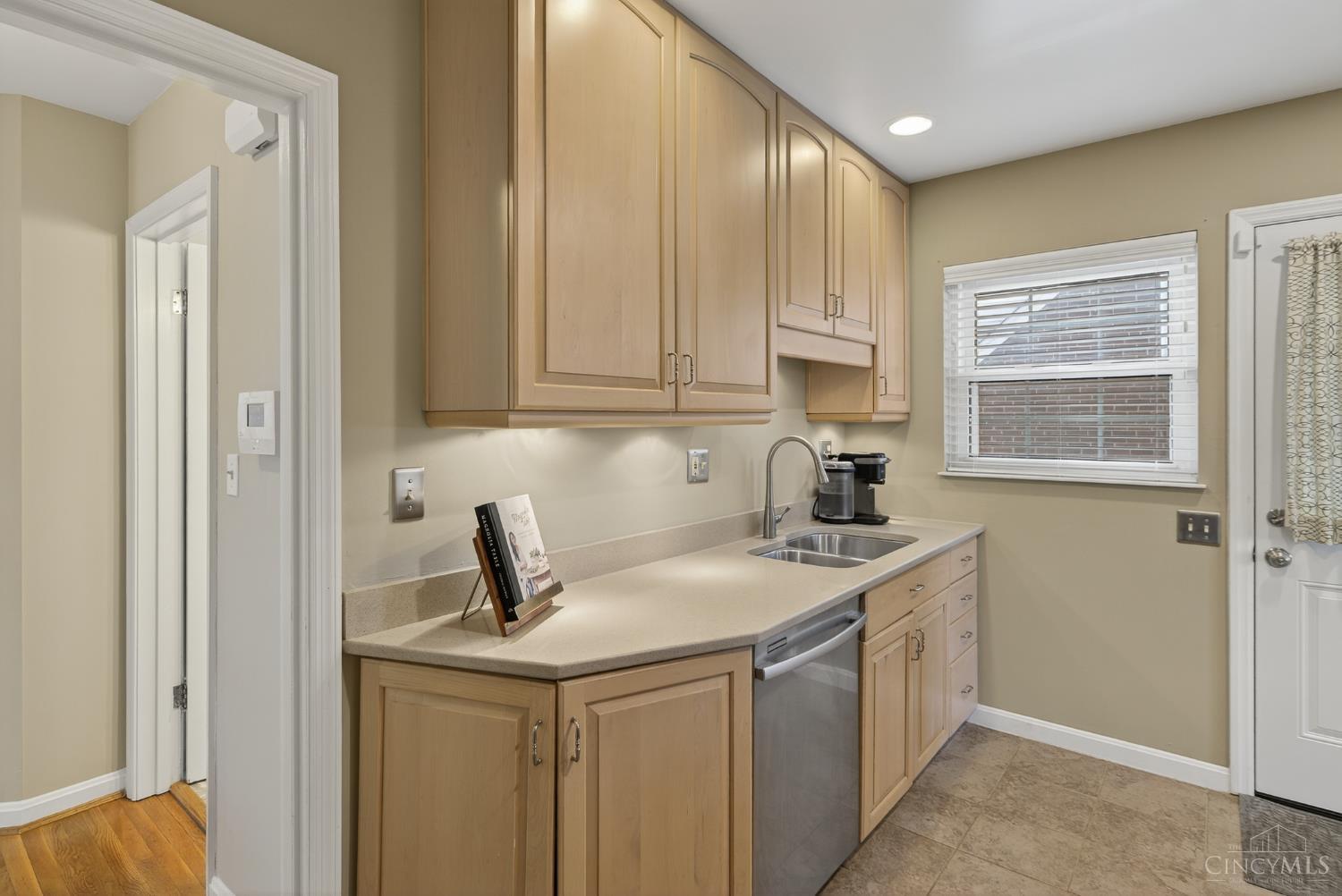 4112 Paxton Woods Drive