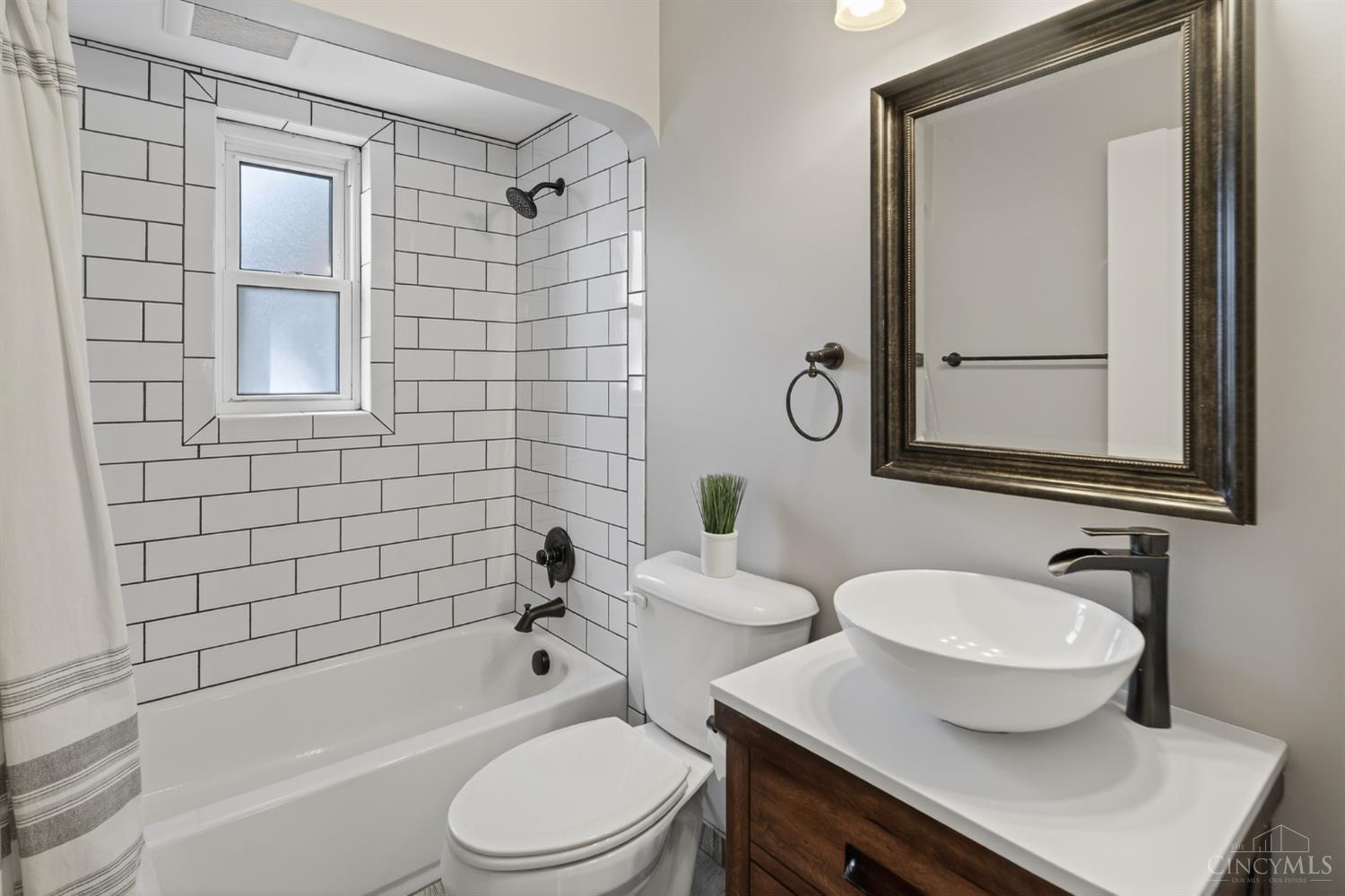 4112 Paxton Woods Drive