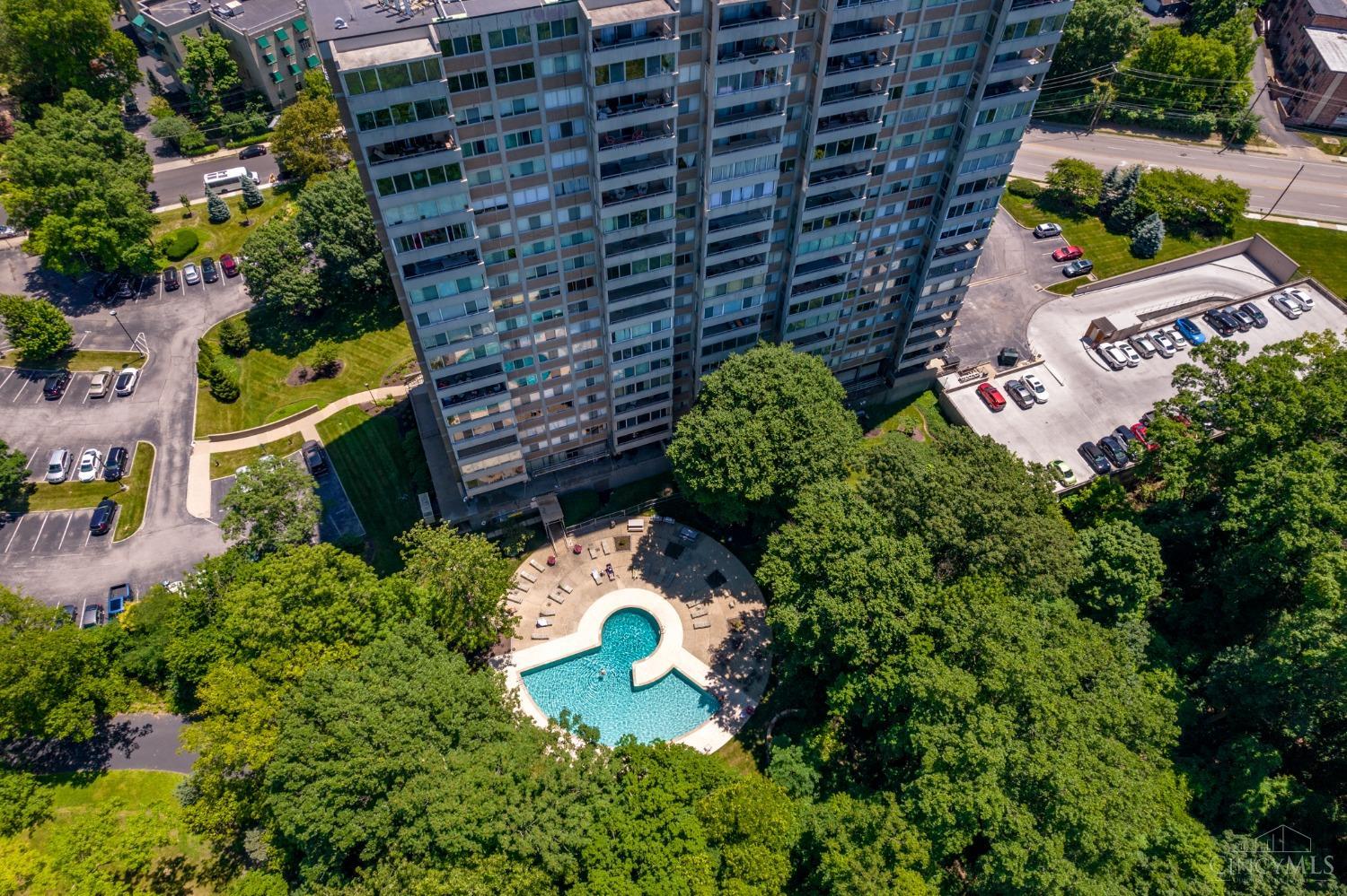 2324 Madison Road 1009