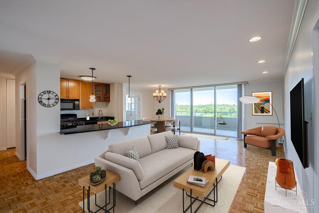 2324 Madison Road 1009