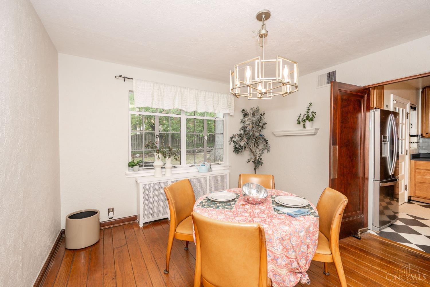 1927 Wilaray Terrace