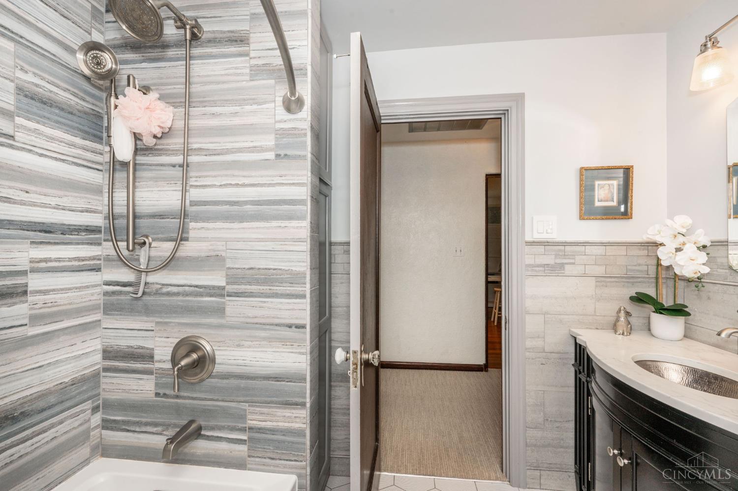 1927 Wilaray Terrace