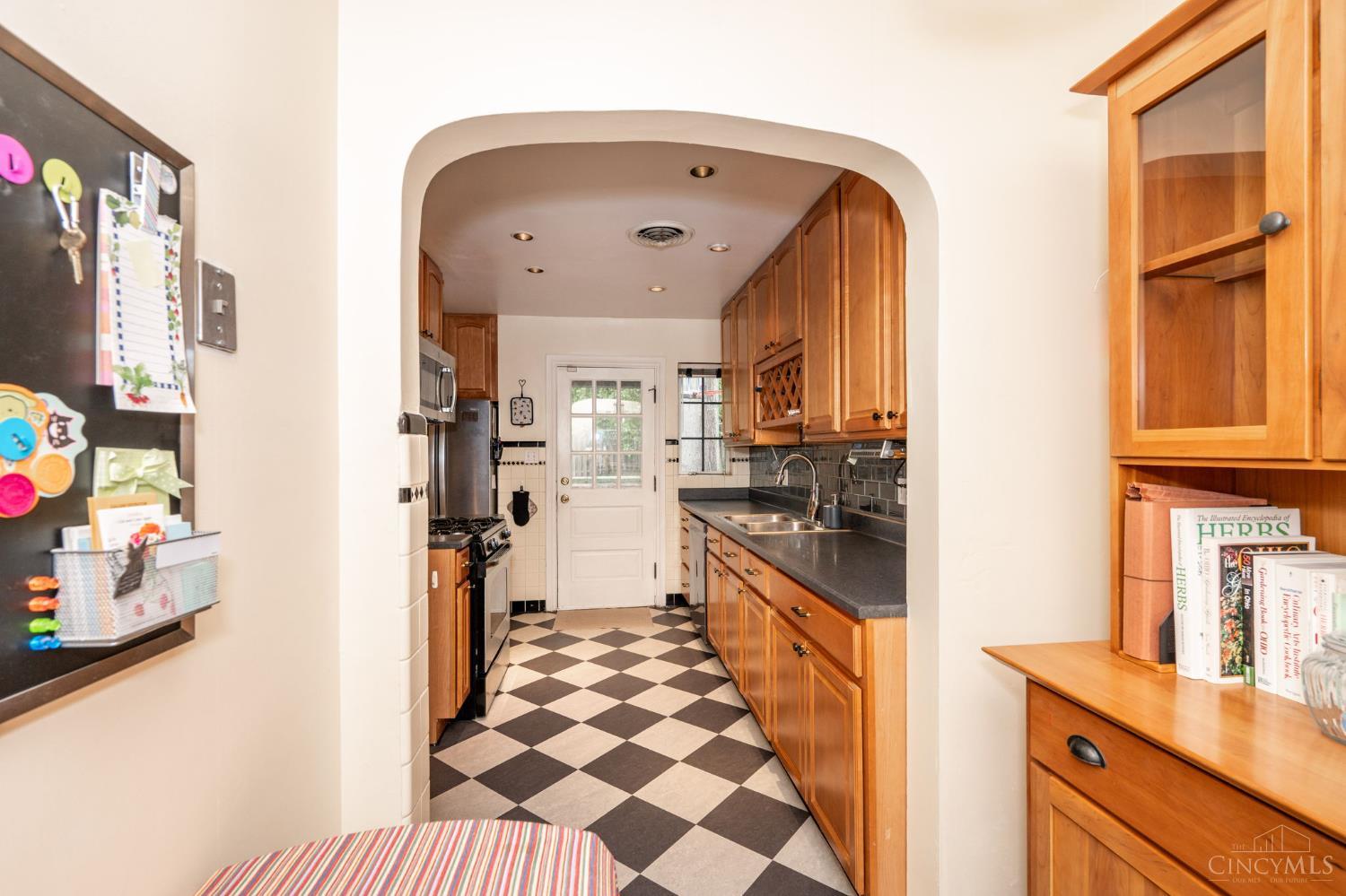 1927 Wilaray Terrace