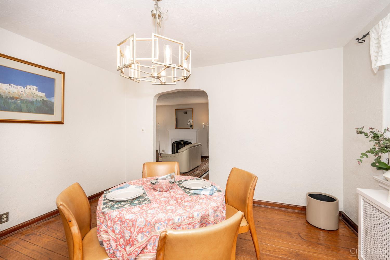 1927 Wilaray Terrace