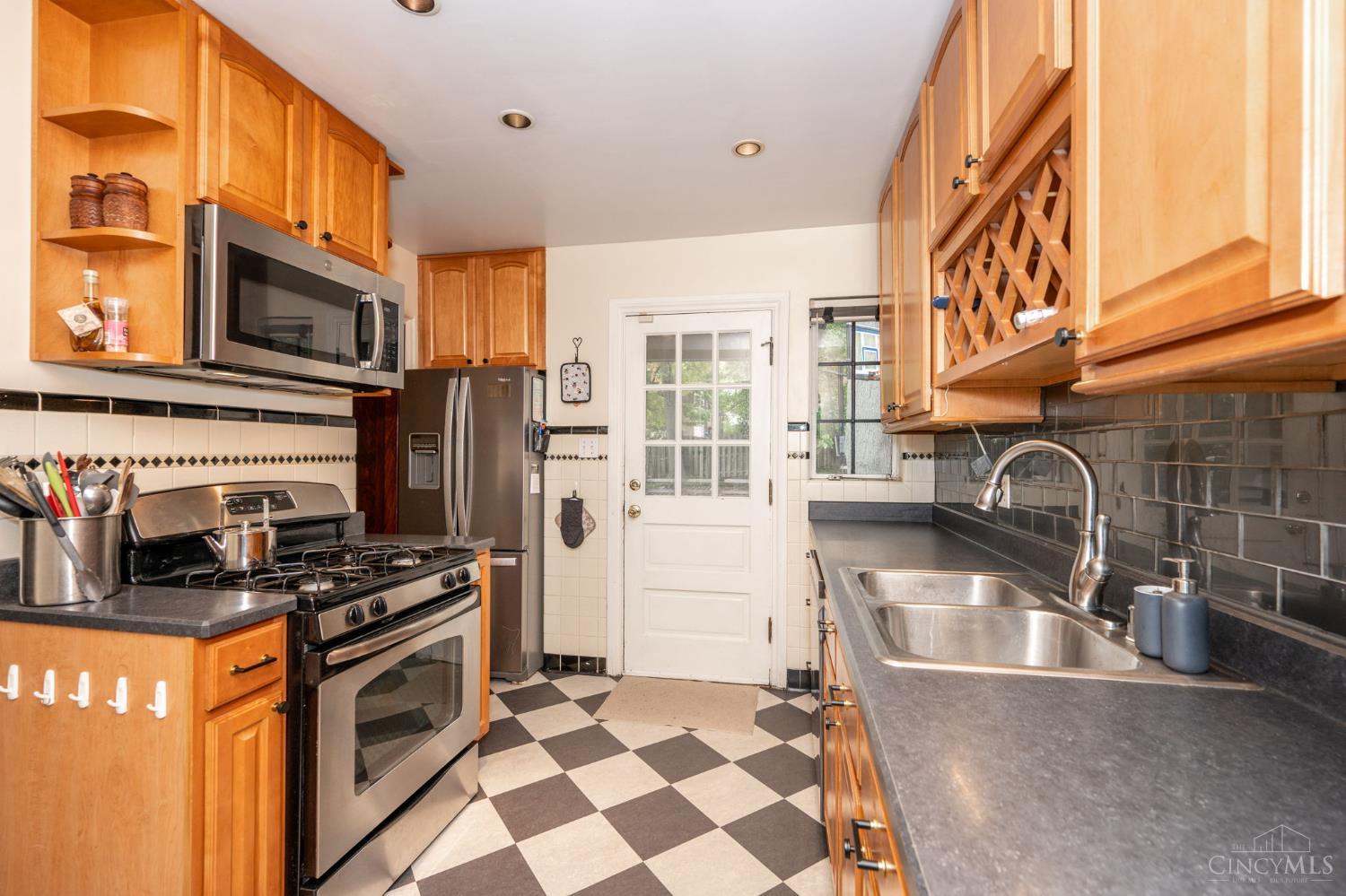 1927 Wilaray Terrace