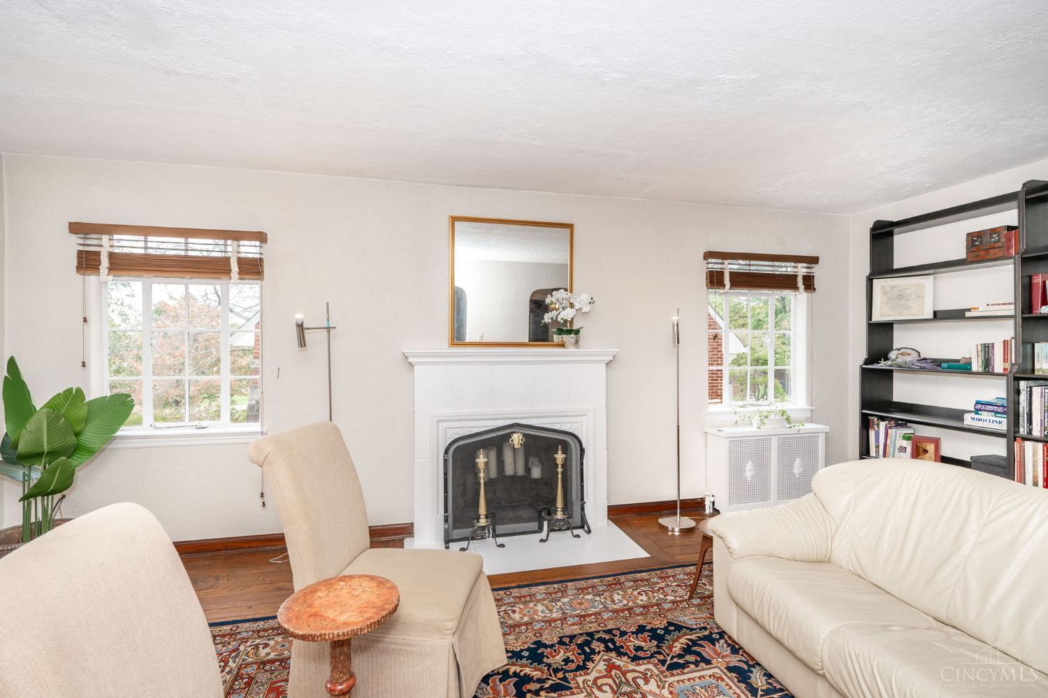 1927 Wilaray Terrace