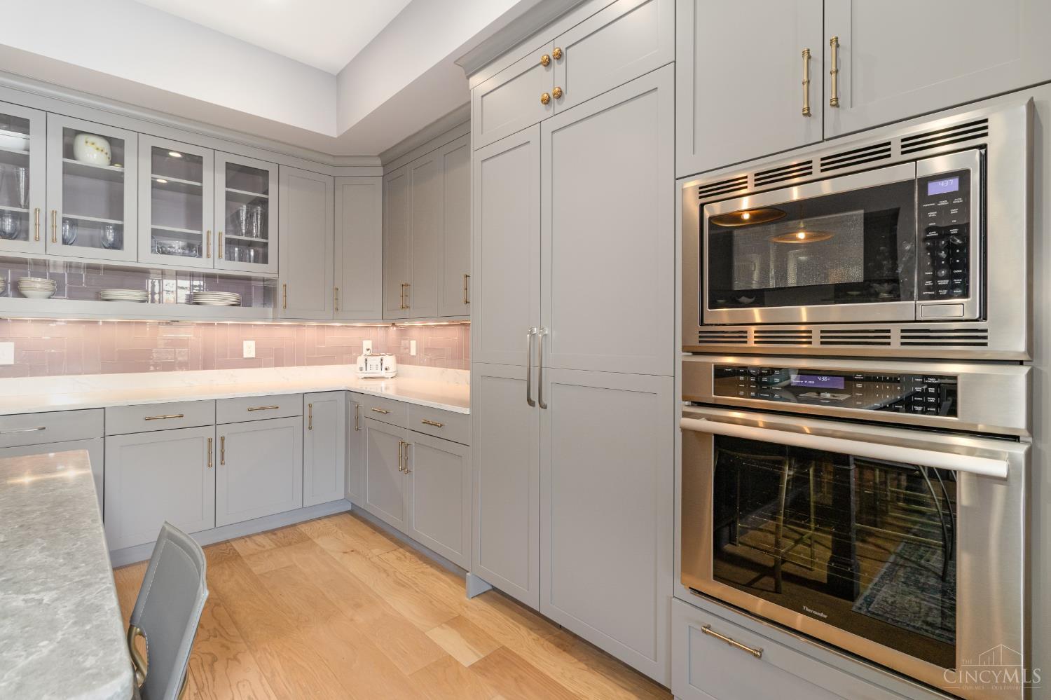 2770 Observatory Avenue 404