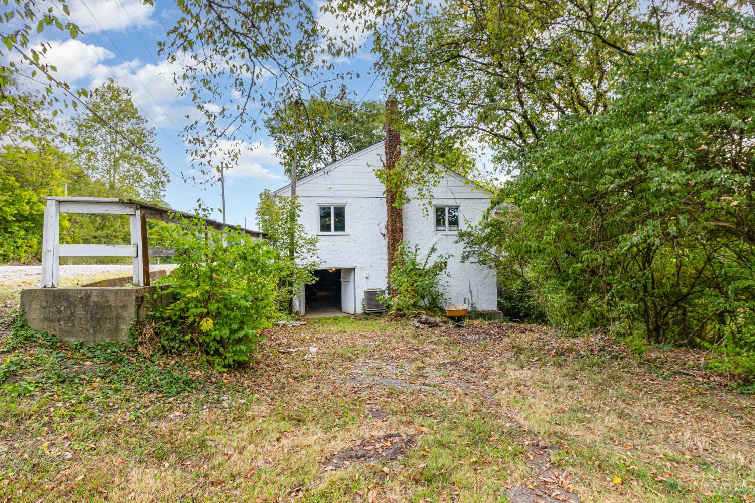 8290 Old Kellogg