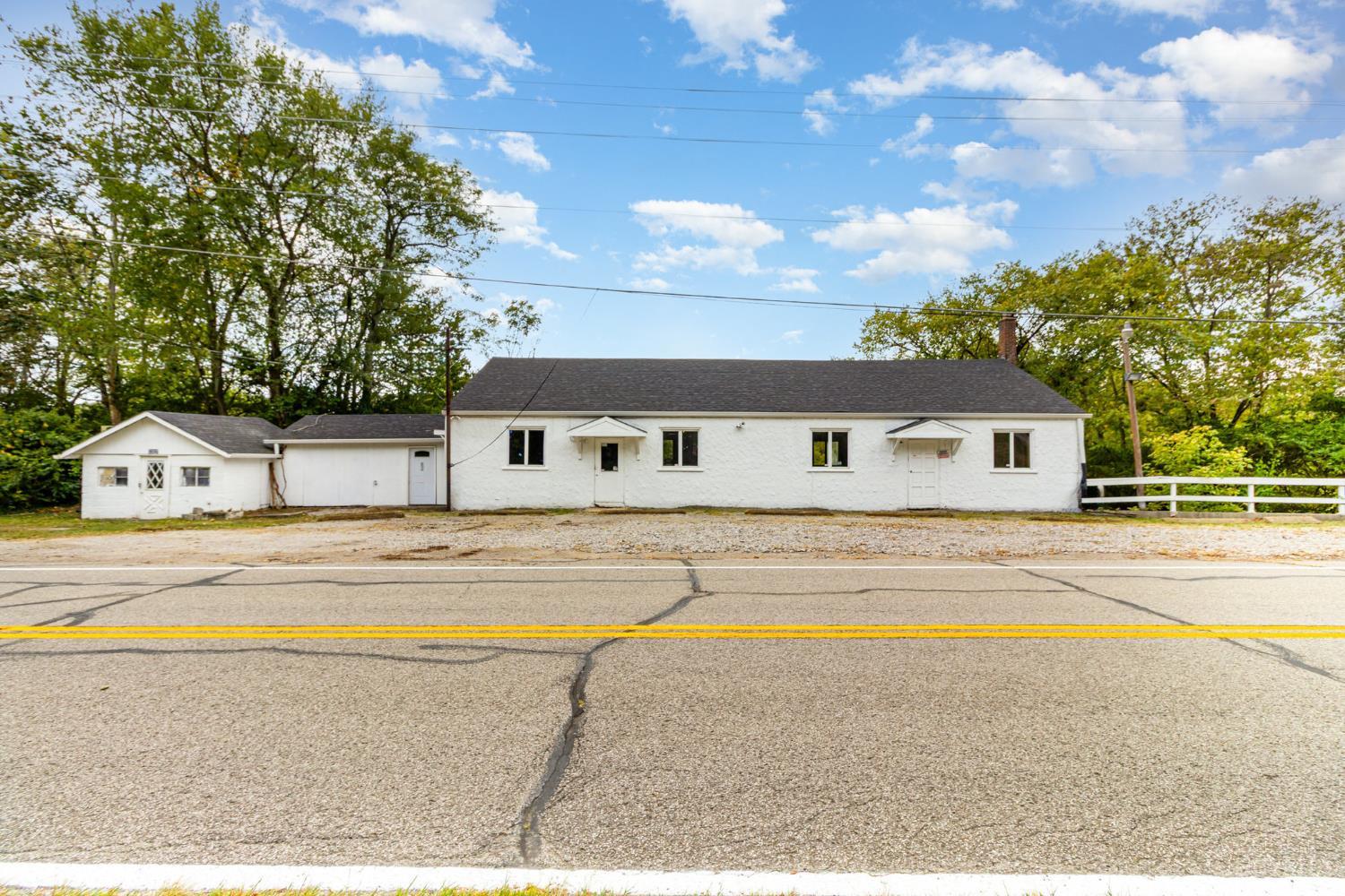 8290 Old Kellogg