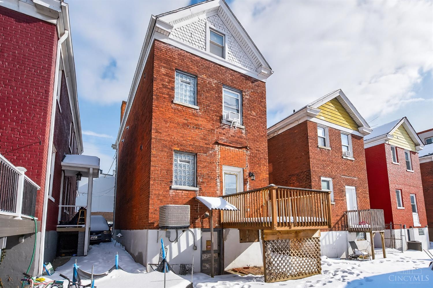 2923 Bellevue Avenue