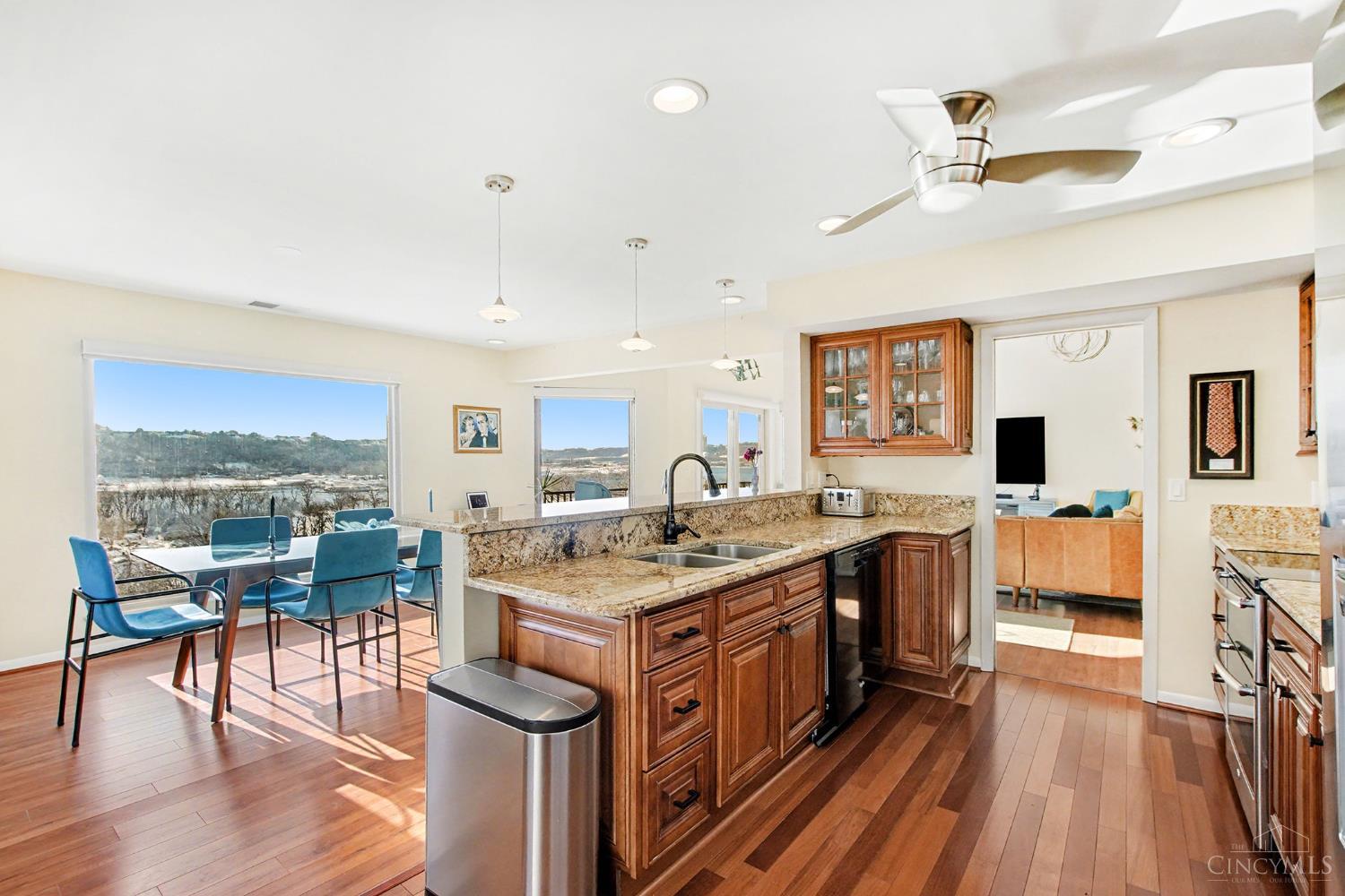 3304 Columbia Parkway 3