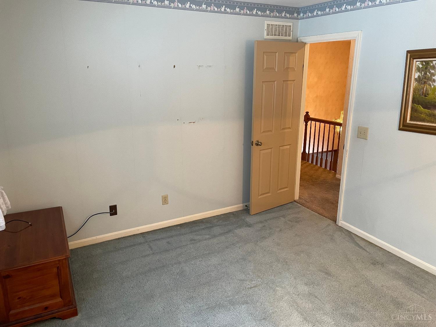 5547 Hubble Road