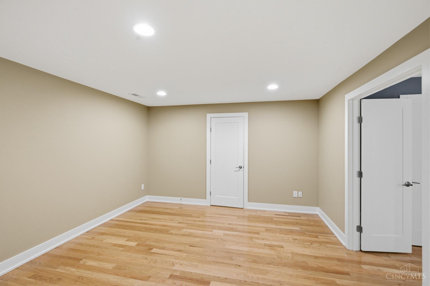 1507 Elm Street