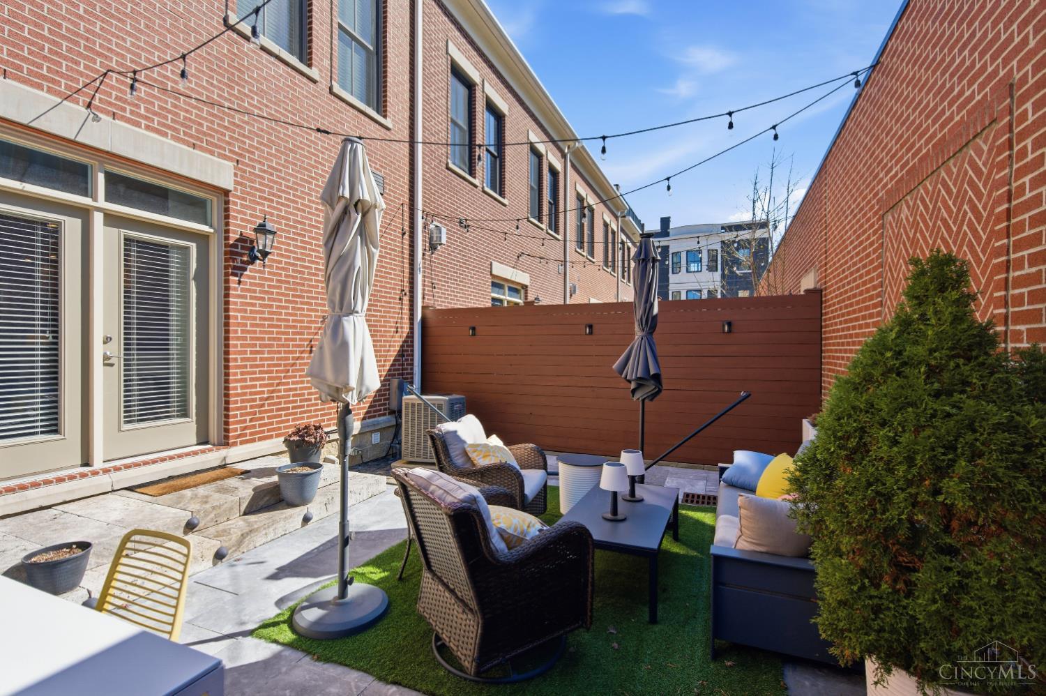 1507 Elm Street