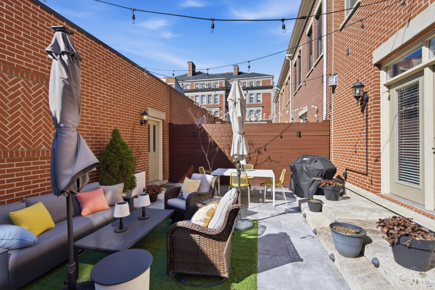 1507 Elm Street