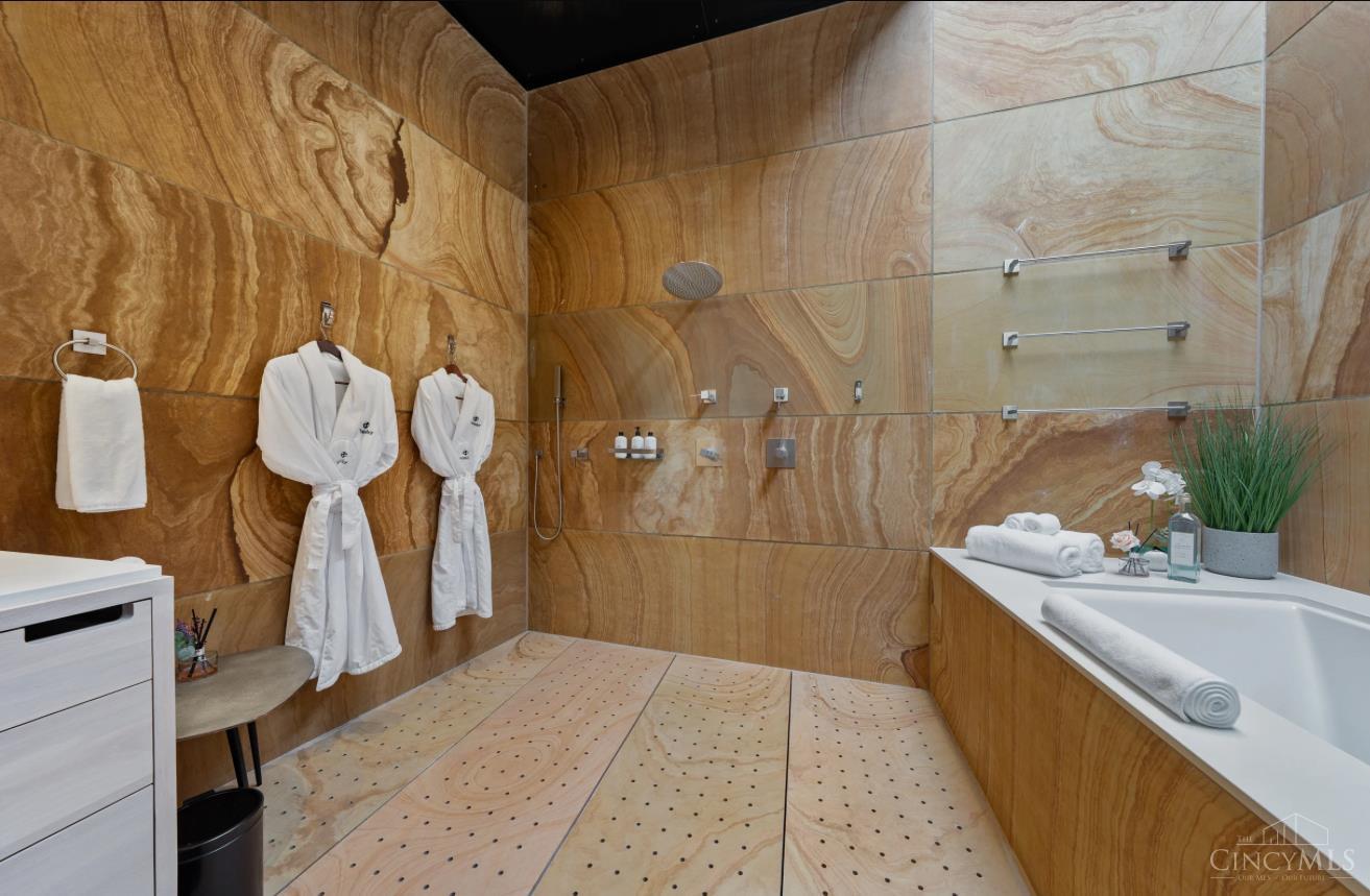 1059 Celestial Street