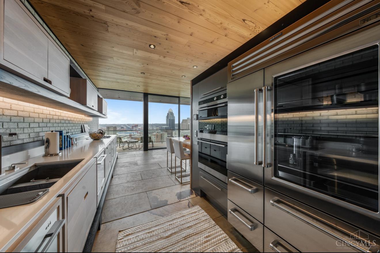 1059 Celestial Street