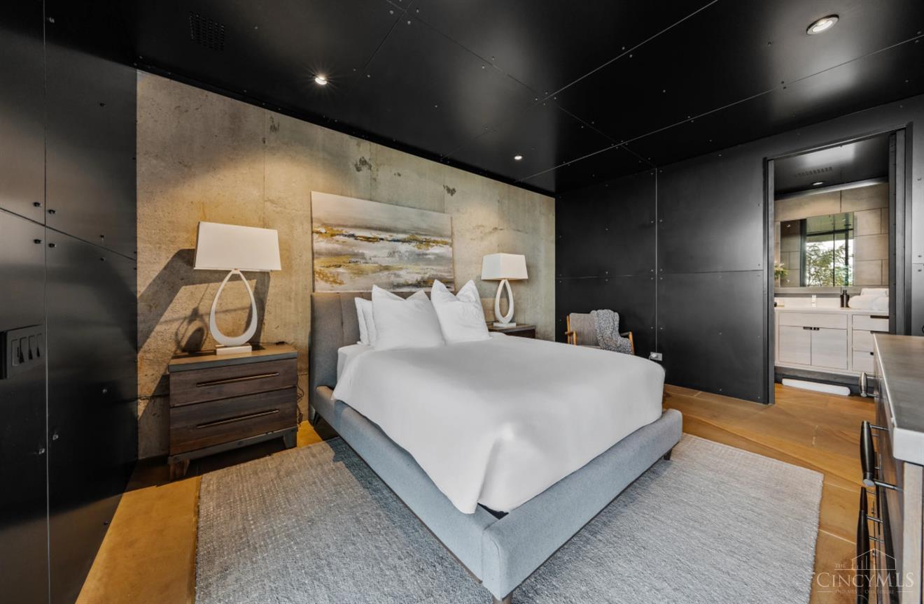 1059 Celestial Street