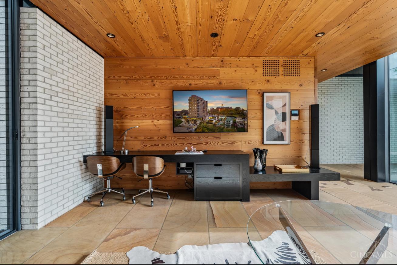 1059 Celestial Street