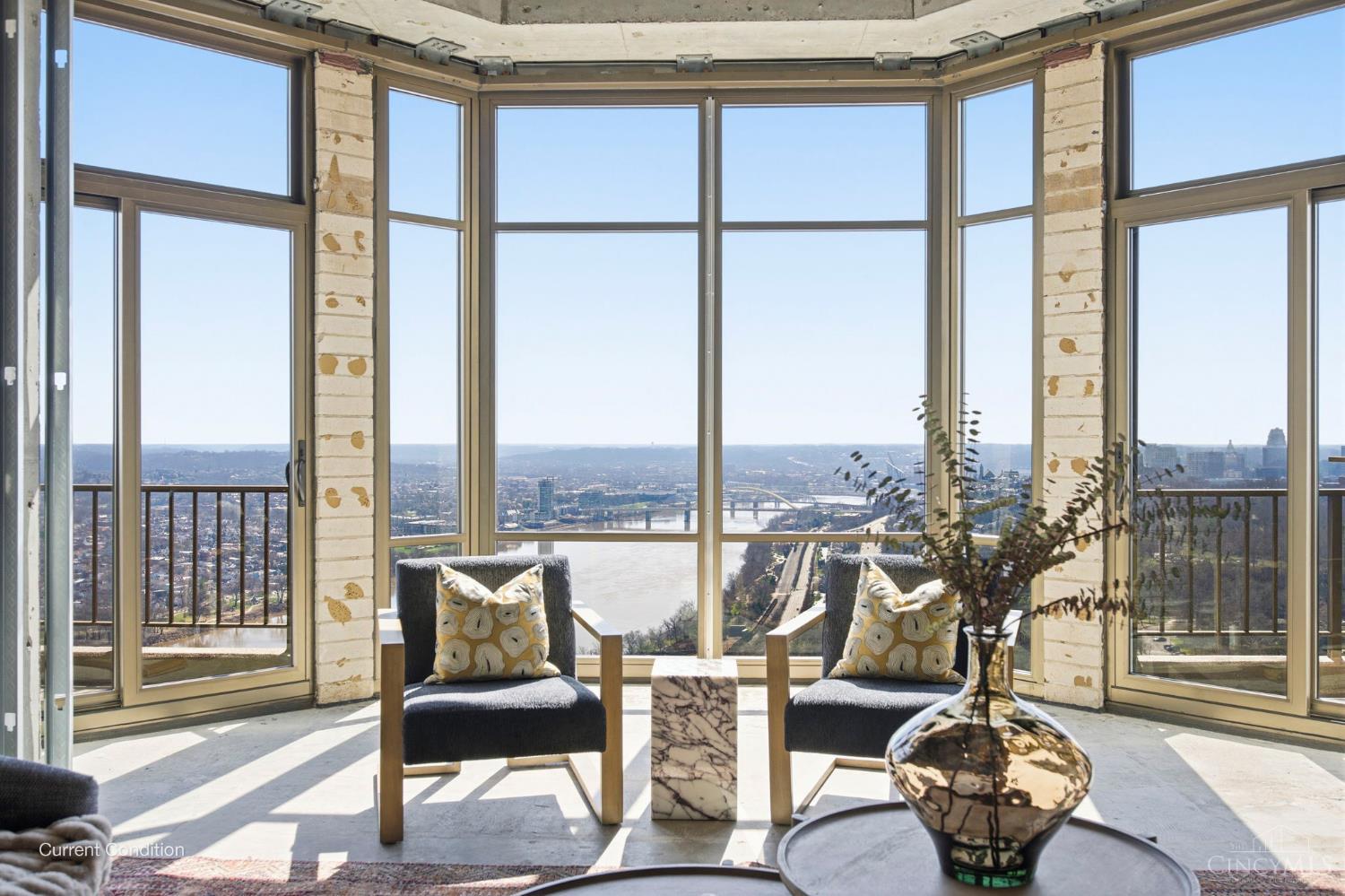 1201 Edgecliff Place 1230