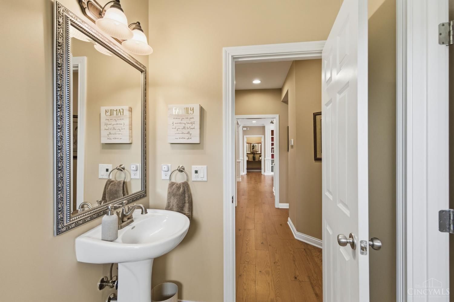7452 Overglen Drive