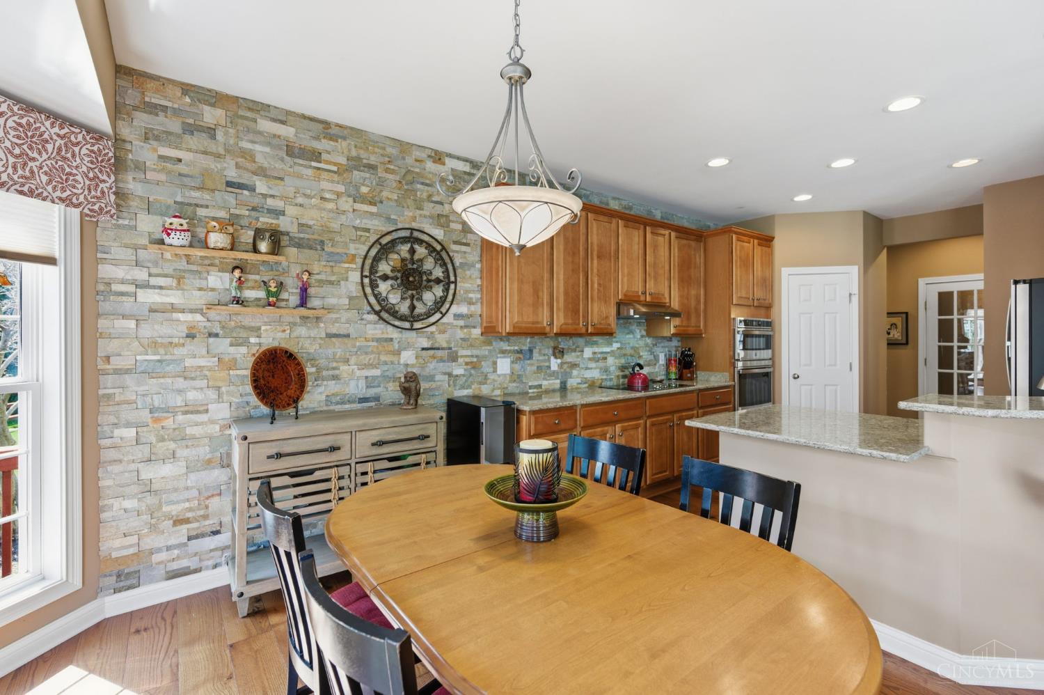 7452 Overglen Drive
