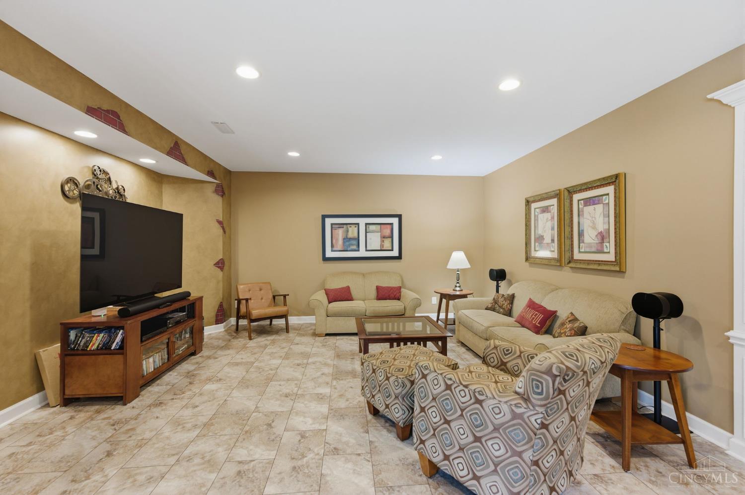 7452 Overglen Drive