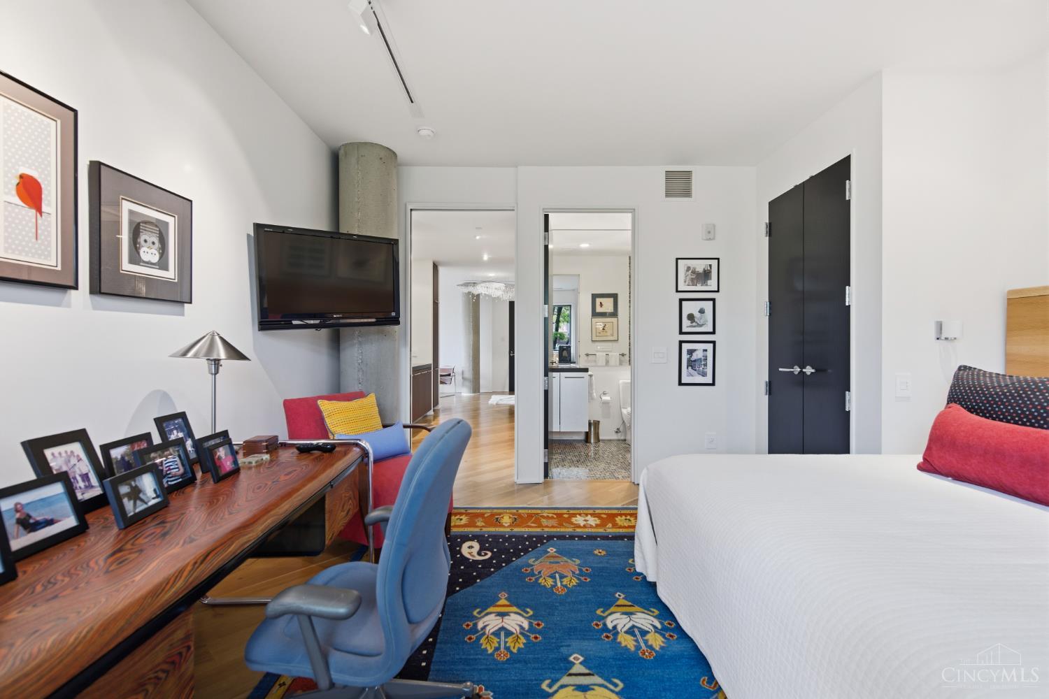 2801 Erie Avenue 302