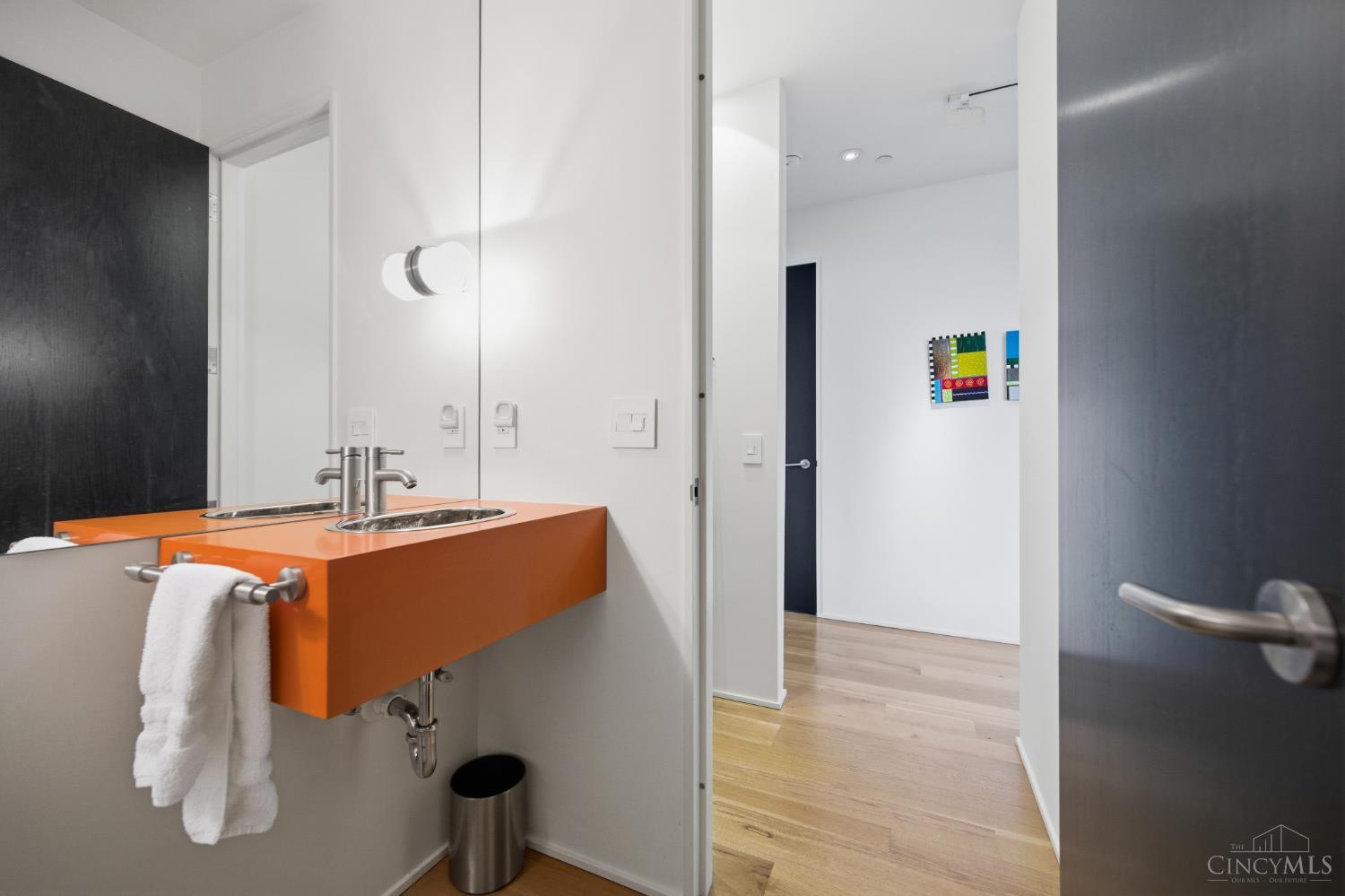 2801 Erie Avenue 302