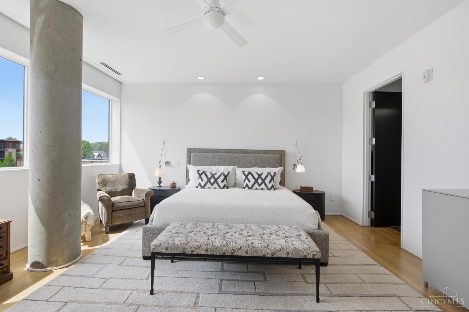 2801 Erie Avenue 302