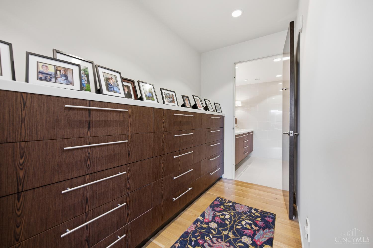 2801 Erie Avenue 302