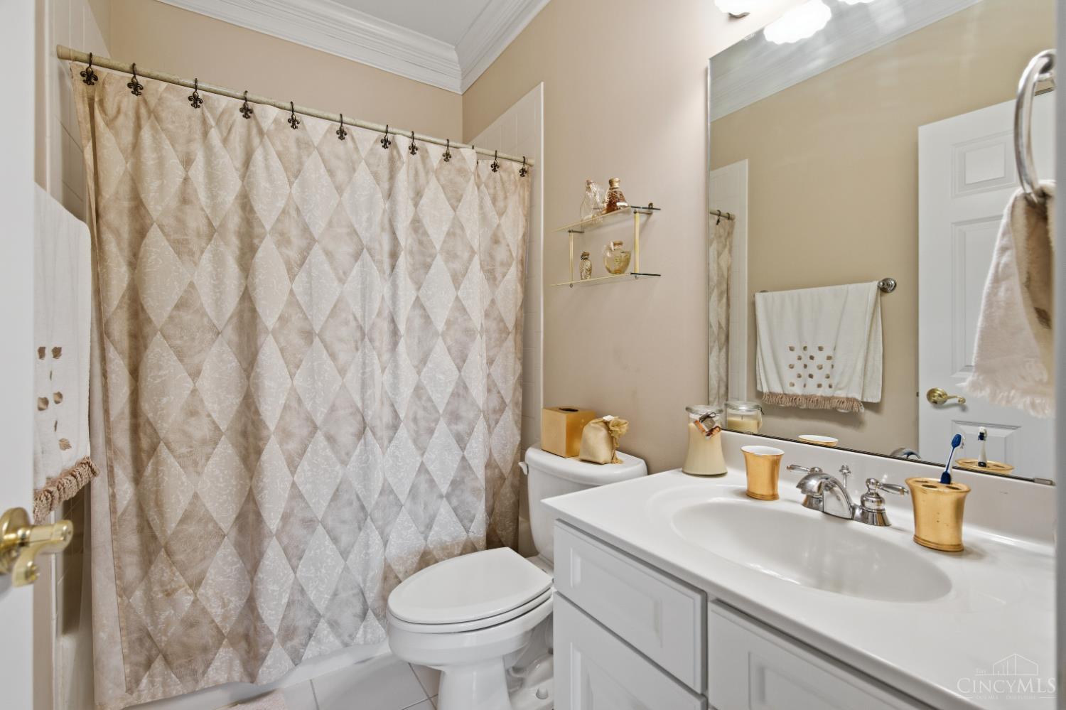 4296 MacKenzie Court