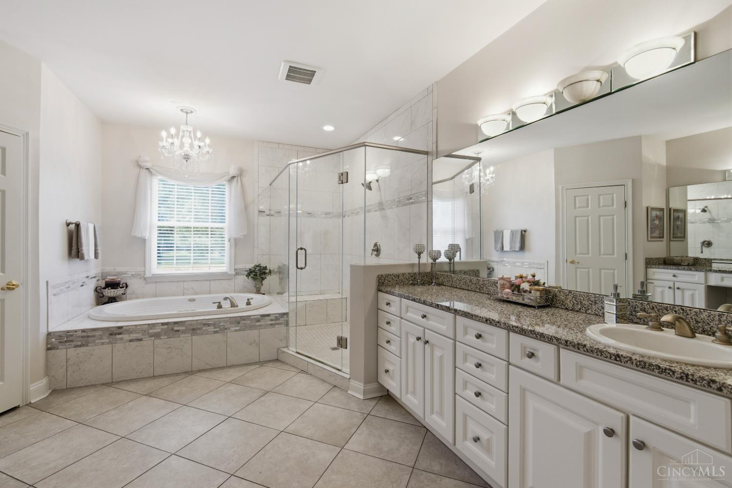 4296 MacKenzie Court