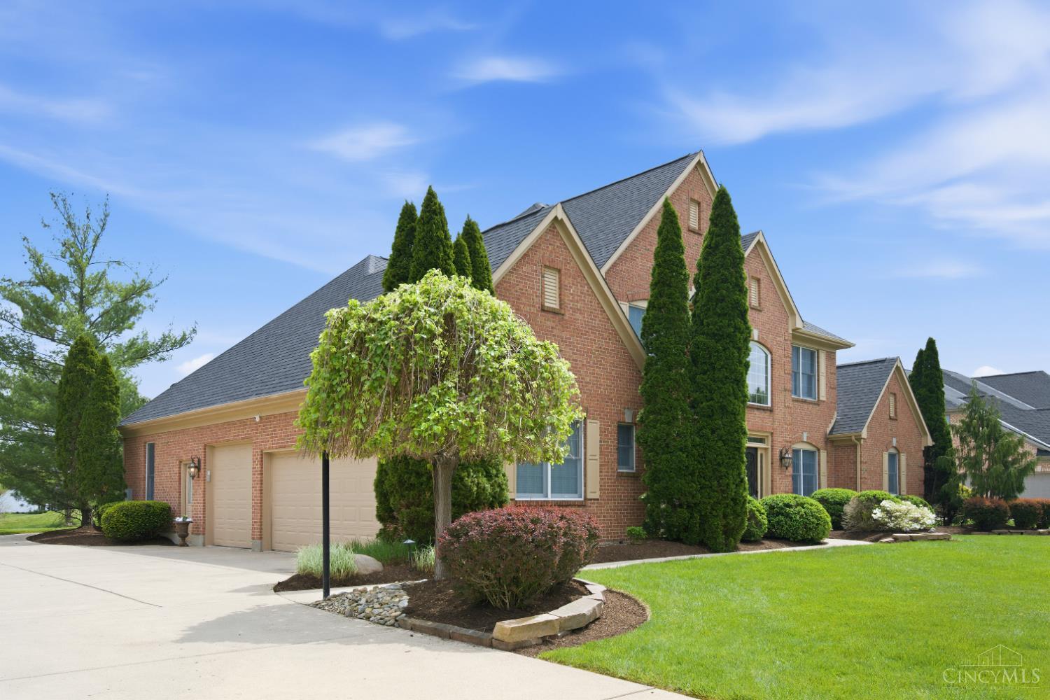 4296 MacKenzie Court