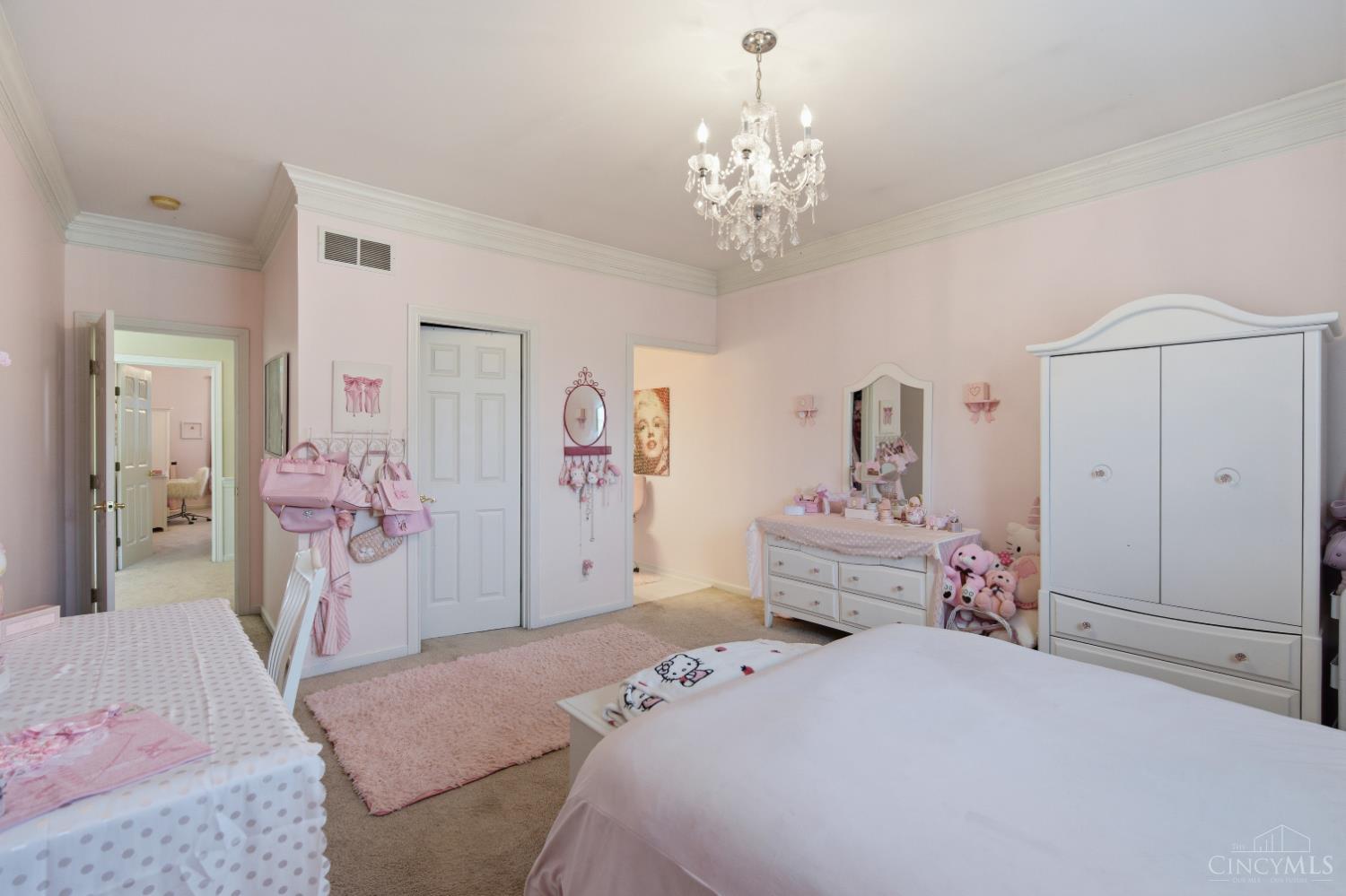 4296 MacKenzie Court