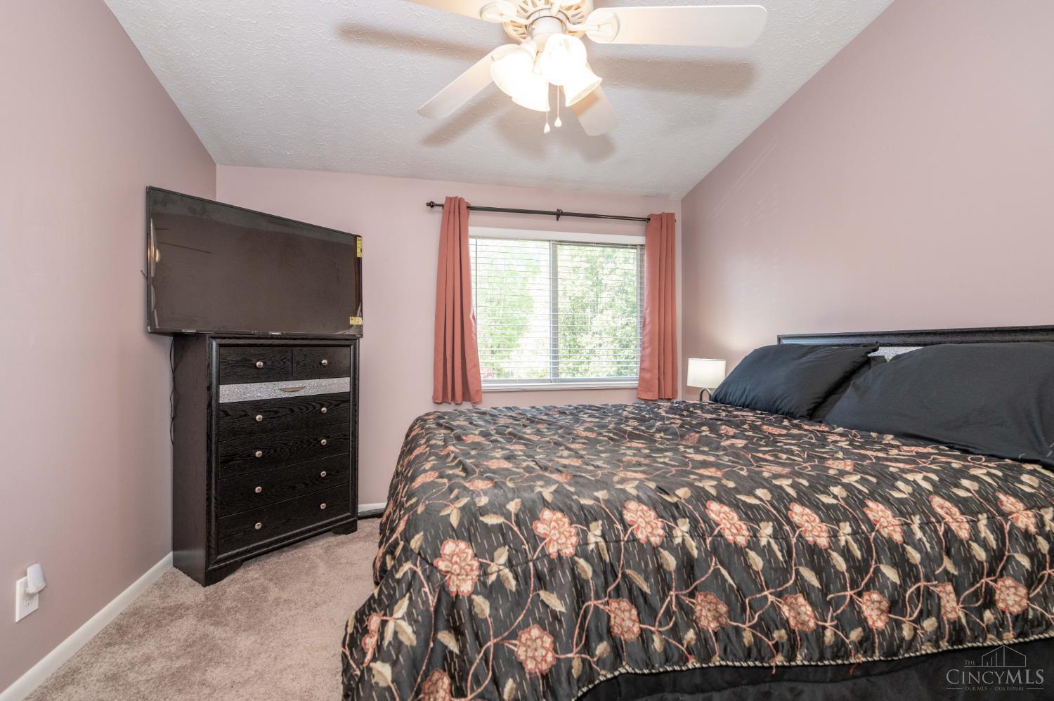 5984 Meadowcreek Drive 9