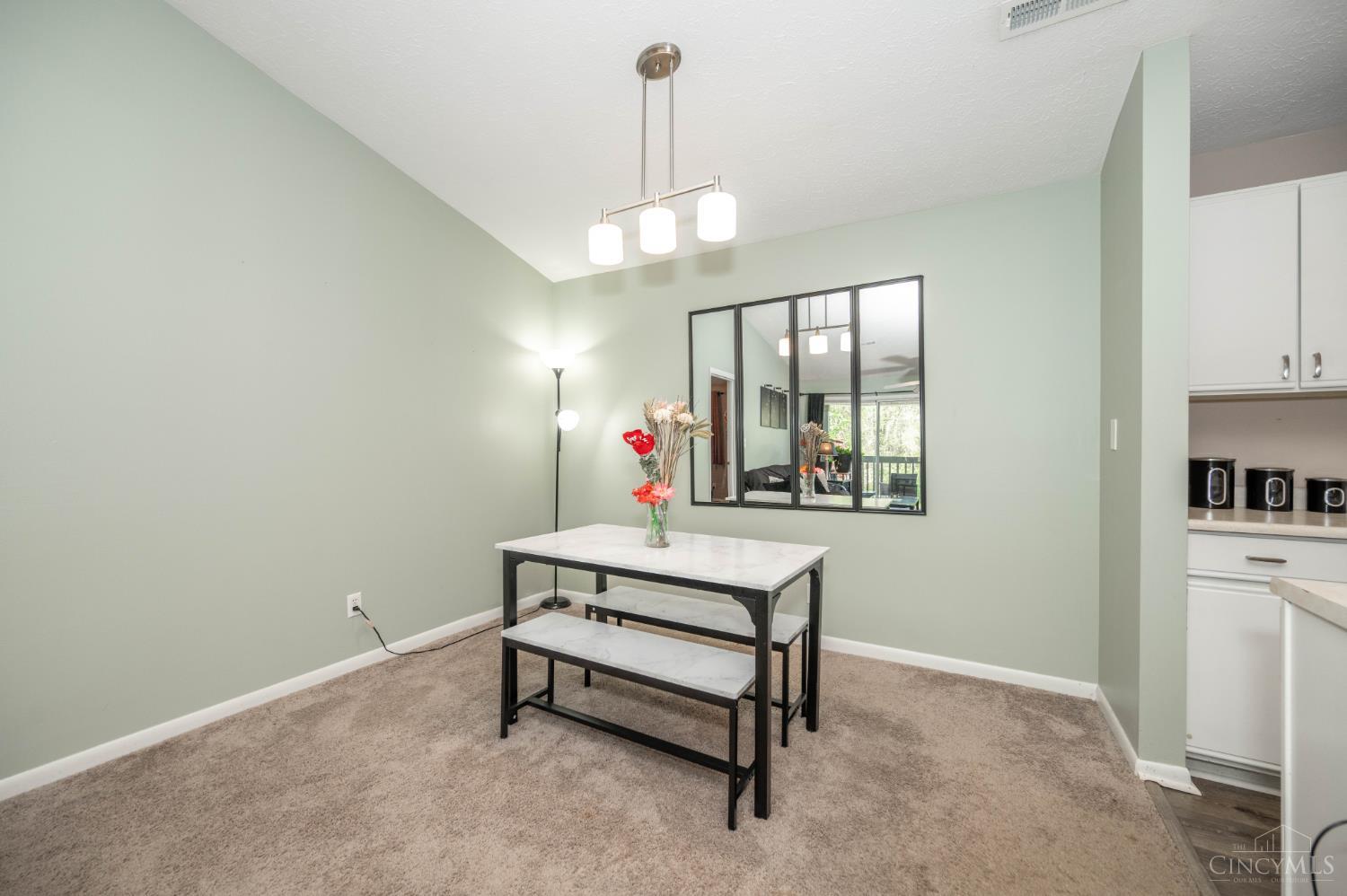 5984 Meadowcreek Drive 9
