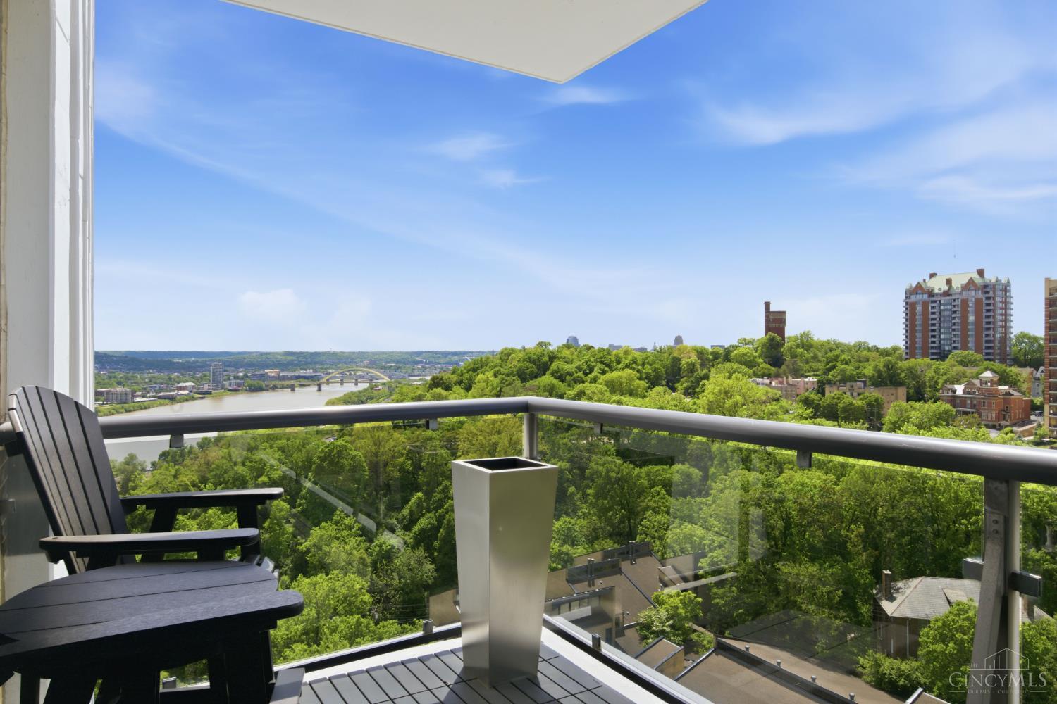2200 Victory Parkway 1504
